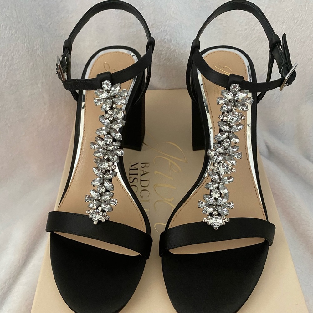 Jewel Badgley Mischka Raina Heel
